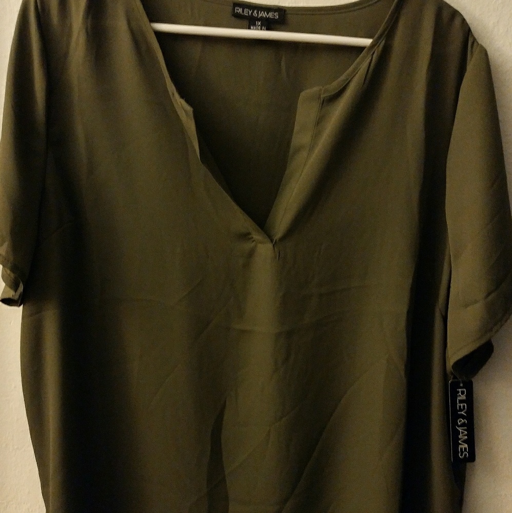 Riley & James army green blouse